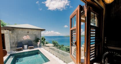 5BR/4.5BA Beachfront @Culebra, Puerto Rico w. heated pool