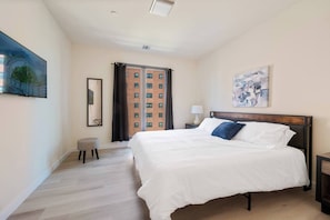 2 chambres, fer et planche à repasser, accès Internet, draps fournis