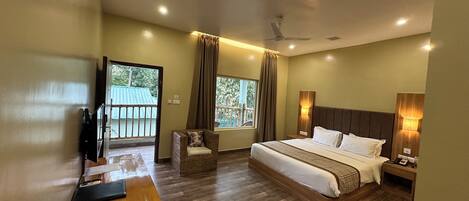 Chambre Supérieure Double ou avec lits jumeaux, balcon, vue jardin