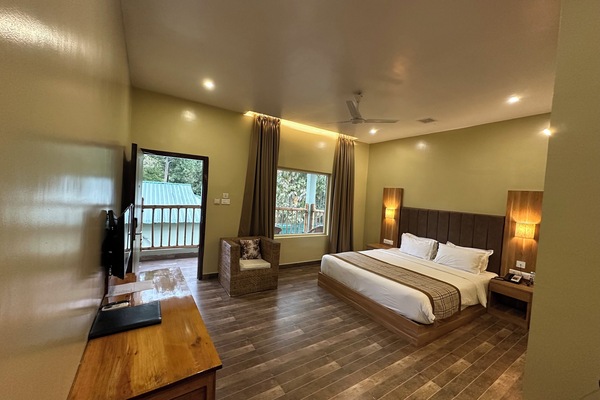 Superior Double or Twin Room, Balcony, Garden View | Egyptian cotton sheets, premium bedding, down comforters, pillowtop beds