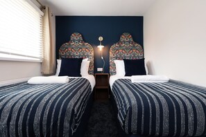4 Schlafzimmer, Bügeleisen/Bügelbrett, Reisekinderbett, WLAN