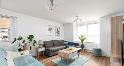9 bed home designed for contractors and families