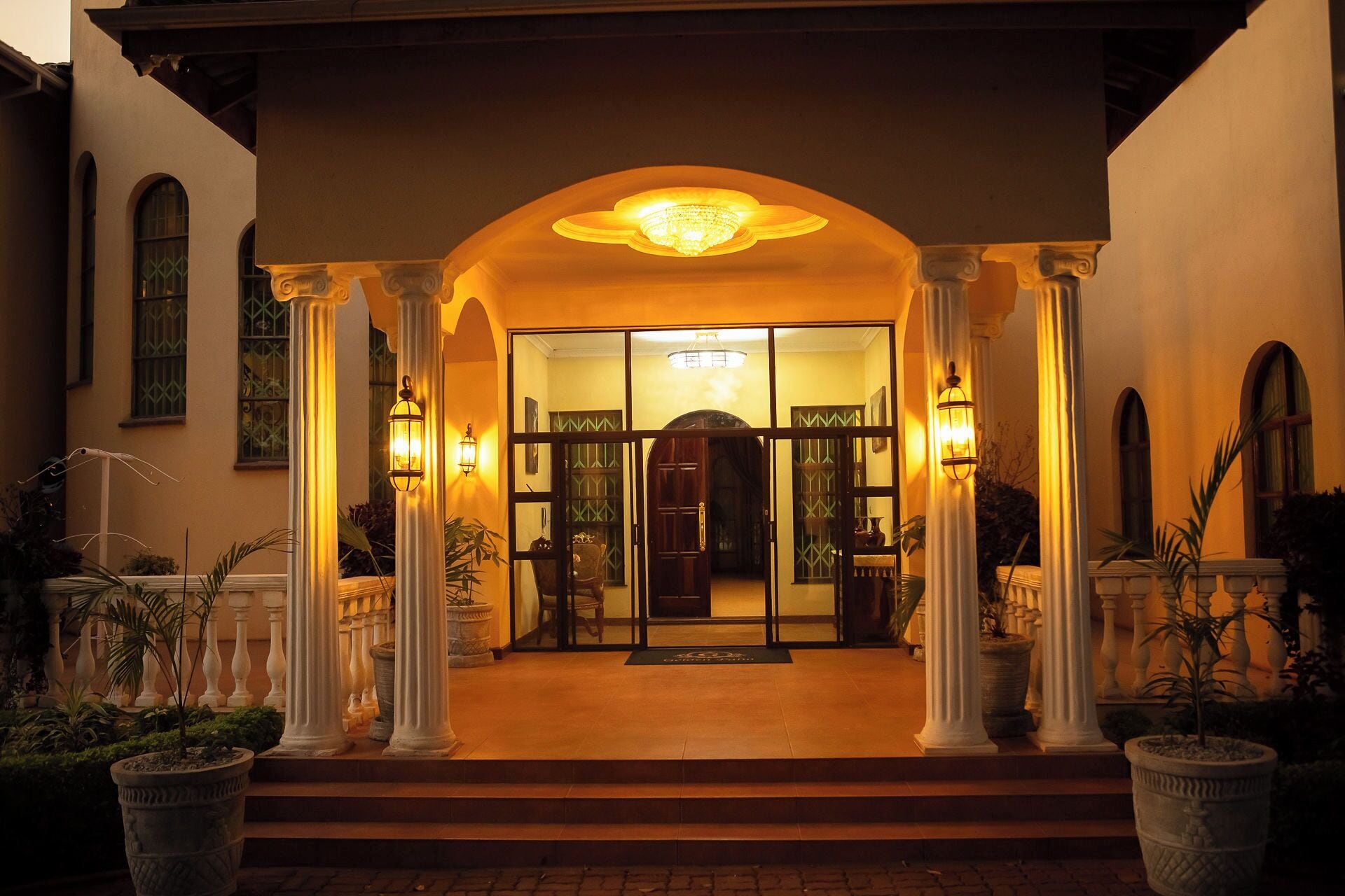 Fachada de la propiedad