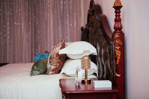Executive Room, 1 Bedroom, Ensuite, Pool View | Egyptian cotton sheets, premium bedding, minibar, individually furnished - Golden Palm Hotel Boutique (Harare)