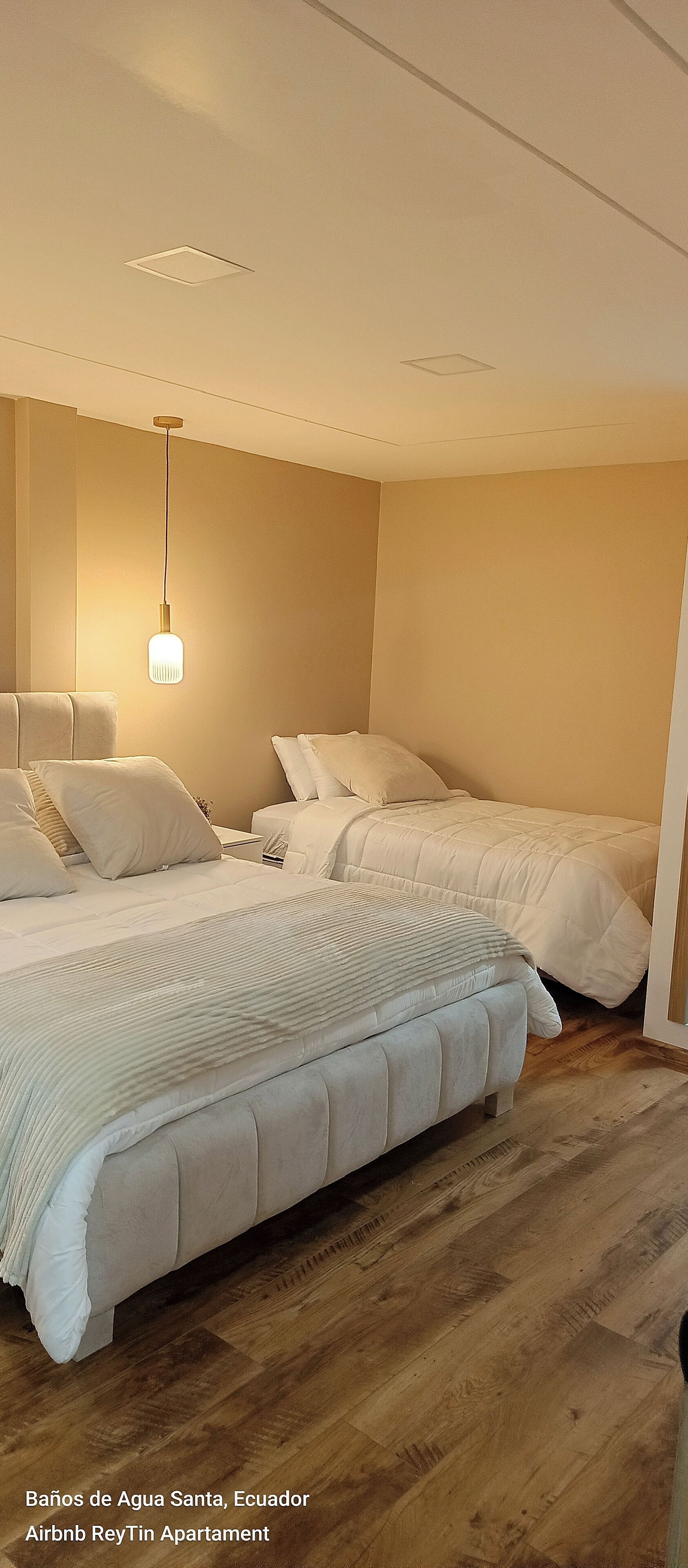 4 多间卧室、熨斗/熨衣板、免费 WiFi、床单