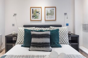 2 Schlafzimmer, Bügeleisen/Bügelbrett, Bettwäsche