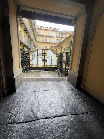 Central Suite 57
