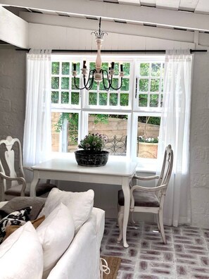 منزل - غرفتا نوم - تجهيزات لذوي الاحتياجات الخاصة - بشرفة | المنشأة من الداخل