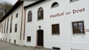 Unclassified image, 3 of 13, button - Hotel Gasthof zur Post Benediktbeuern (Benediktbeuern)