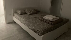 Immagine non classificata, 2 di 12, pulsante