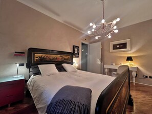 2 bedrooms, WiFi, bed sheets - Green Umbria Suite & Pool Perugia (Perugia)