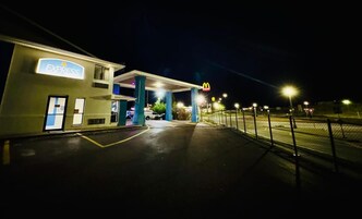 Fachada de la propiedad