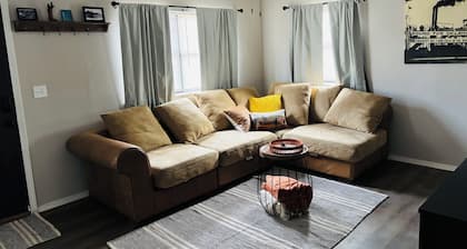Santa Fe Depot- 3-bedroom house near downtown Cushing