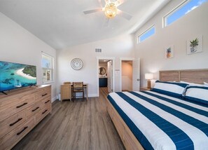 6 bedrooms, desk, iron/ironing board, travel cot