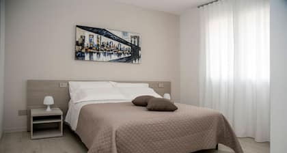 CAMELOT APARTMENT RED1