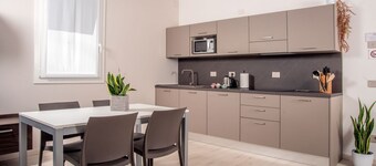 CAMELOT APARTMENT RED1