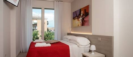 2 bedrooms, WiFi, bed sheets, wheelchair access