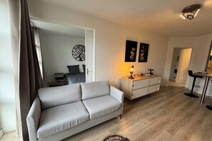 1 bedroom, WiFi, bed sheets - Jeanne d'Arc hyper center  (Épinal)