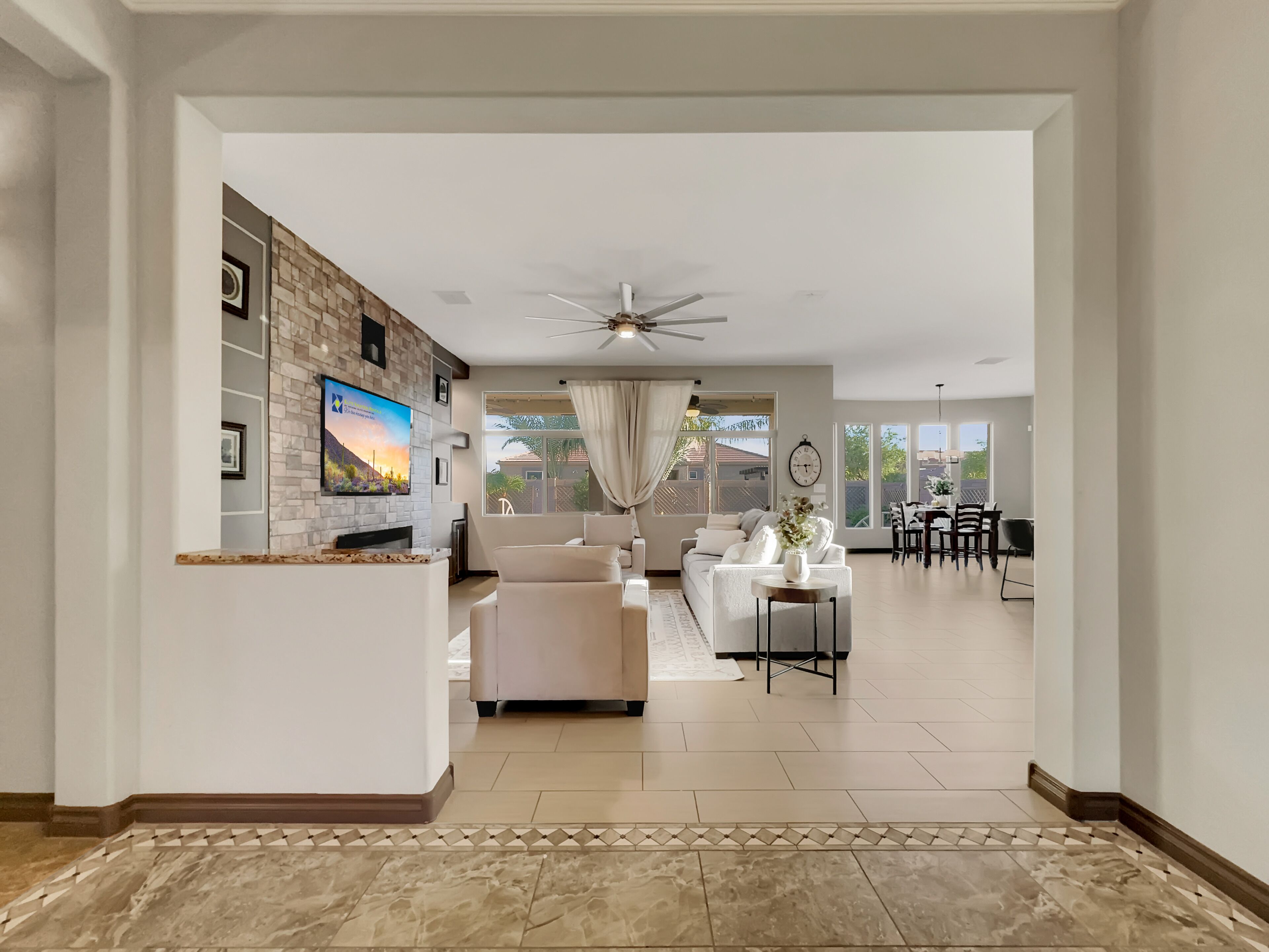 House, Multiple Beds, Pool Access, City View (Mead Chandler) | Living area | MP3 dock