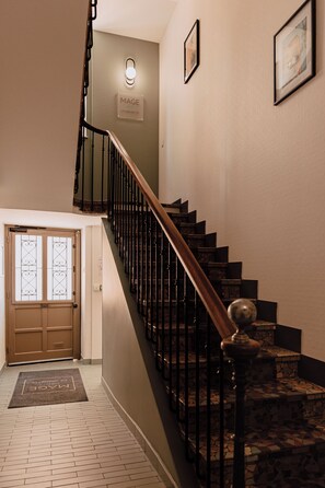 Interior - HOTEL LA GRENETTE (Roanne)