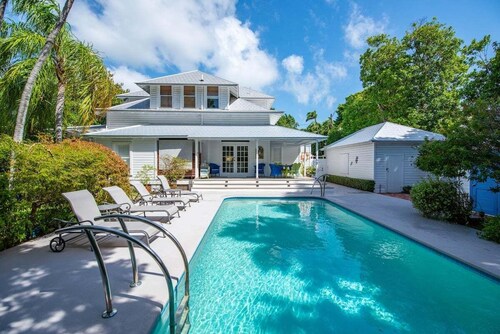 Meadows Manor | Elegant Oasis with Private Pool