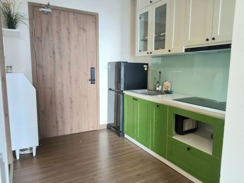 1 bedroom apartment 45m2 in Ecopark, nice view, high speed wifi, fully furnished