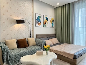 1 bedroom, desk, iron/ironing board, WiFi - Studio apartment 35m2 in Ecopark, nice view, high speed wifi, fully furnished. (Van Giang District)
