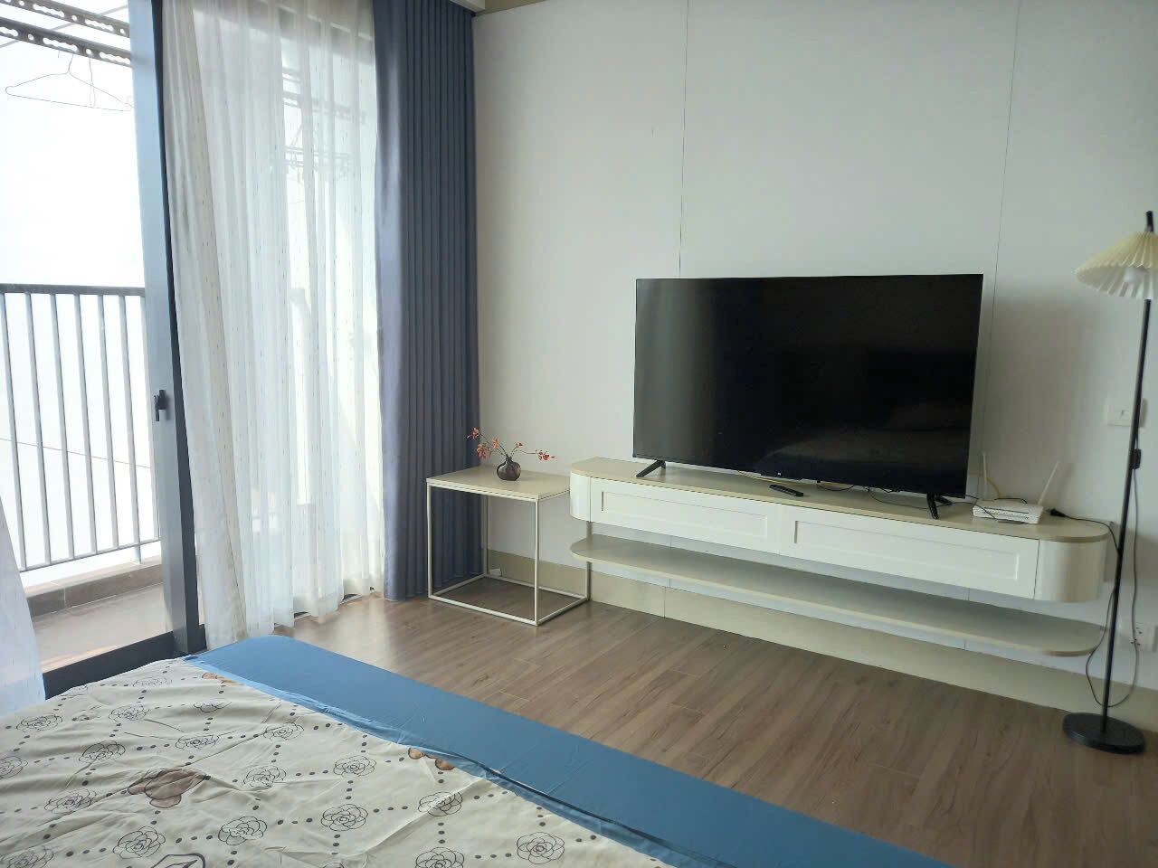 1 chambre, bureau, fer et planche à repasser, Wi-Fi