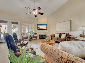 House, Multiple Beds, Fireplace, Garden View (55th Scottsdale) | Living area | Fireplace