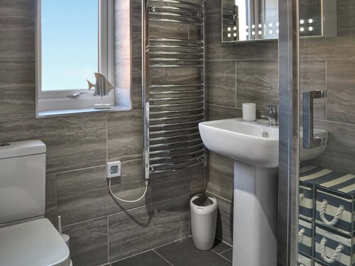 2 bedroom accommodation in Flamborough