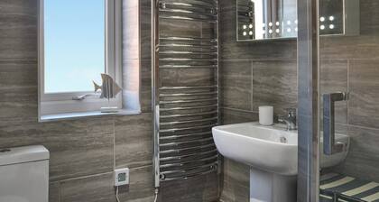 2 bedroom accommodation in Flamborough