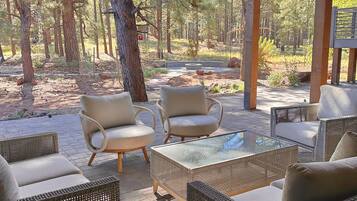 House, Multiple Beds, Patio, Mountain View (Breton 3303 Flagstaff) | Terrace/patio