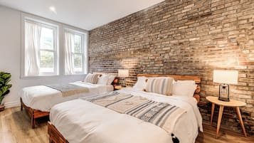 Superior Apartment | 2 bedrooms, iron/ironing board, free WiFi