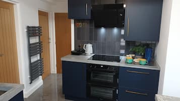 Fridge, oven, dishwasher, electric kettle