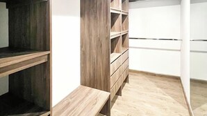 Classic Room, City View