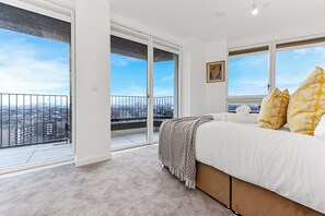 2 室のベッドルーム、デスク、アイロン / アイロン台、WiFi (無料)