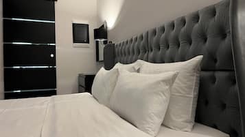 Deluxe-lejlighed - havudsigt | 1 soveværelse, italienske lagner fra Frette, premium-sengetøj