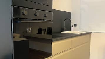 Panoramic Studio Suite, Sea View | Private kitchen