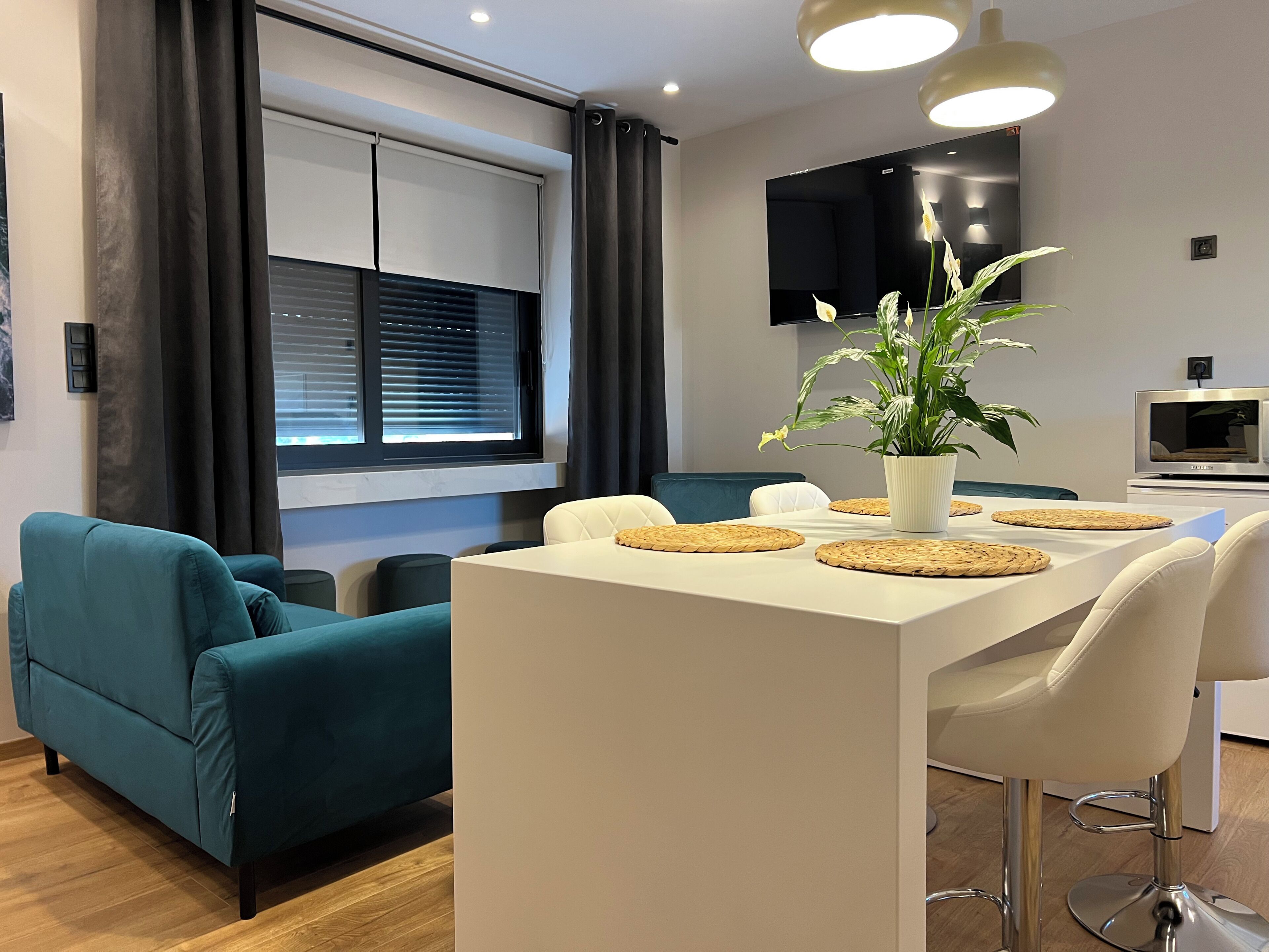 Panoraamastudiosviitti, merinäköala | Oleskelualue | Älytelevisio, Netflix, suoratoistopalvelut