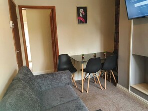 Casa, 3 habitaciones, vistas a la ciudad | Interior