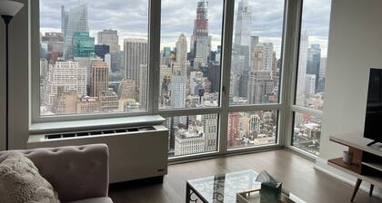 Million dollar view apartment with fitness room, WiFi in brilliant New York