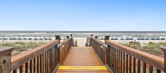 Sandy Key 635 2 BD 2BH 6th Floor