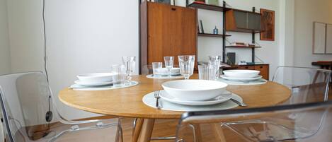 Apartment (0 Bedroom) | Interior