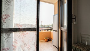 Apartment (3 Bedrooms) | Balcony - Parada 31 (Vedano al Lambro)