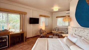 Premium bedding, minibar, in-room safe, laptop workspace