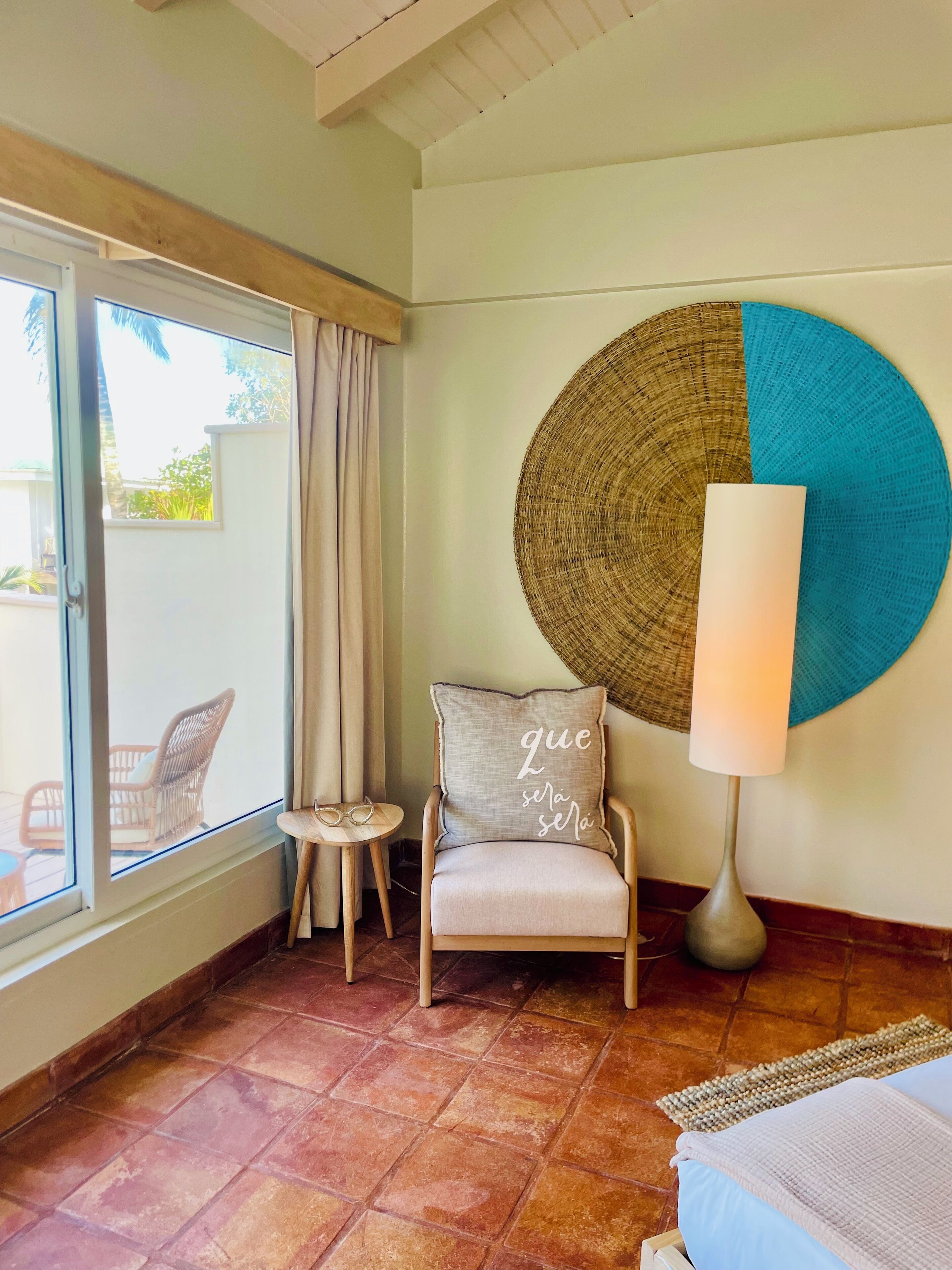 Chambre Luxe, vue piscine | Literie de qualité supérieure, minibar, coffres-forts dans les chambres