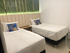 2 bedrooms, desk, iron/ironing board, free WiFi