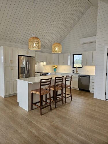 Beautiful Coastal Beach House. New build close to golf and beaches .