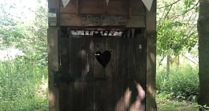 Fieldhead Glamping Cabin in Penrith