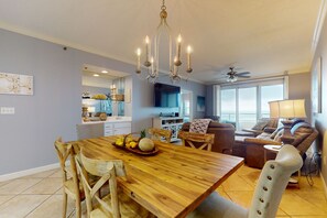 Dining - Beachfront condo with pool, tennis court breath taking balcony views & internet (Orange Beach)